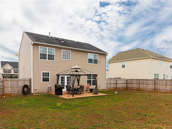 4th image of 5516 Oakgate Dr