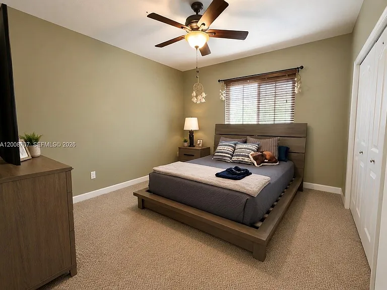 2601 NE 42nd Ave — Photo 7