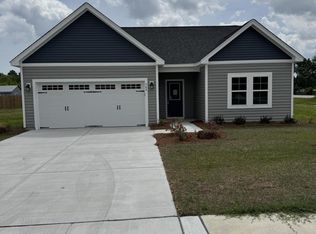 349 Country View Ln, Jacksonville, NC 28546