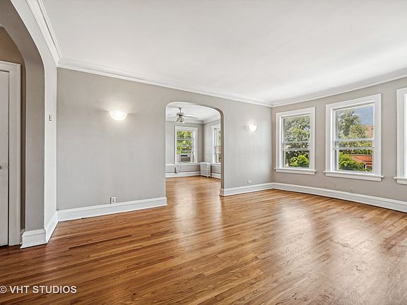 5th image of 830 Mulford St APT 3N