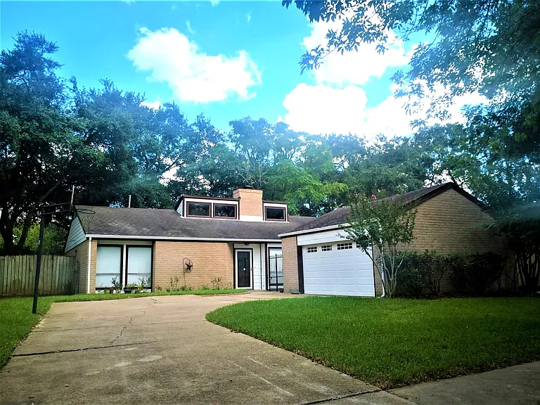 15810 Tumbling Rapids Dr — Photo 4