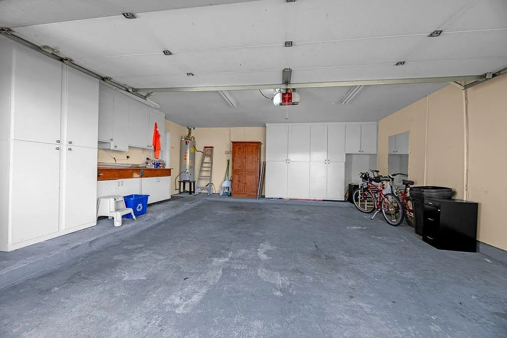 Building Photo - 12800 Briar Forest Dr #110
