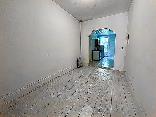 3rd image of 95 Greenpoint Ave #3L