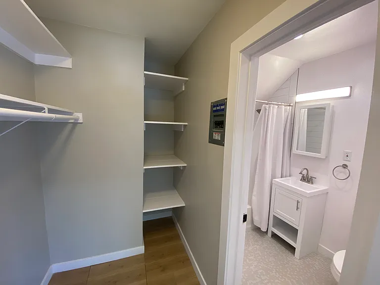 5447 Russell Ave #2 — Photo 9