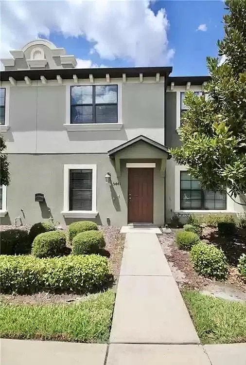 5441 Windsor Lake Cir — Photo 1