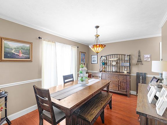 2nd image of 70 Lab Dr