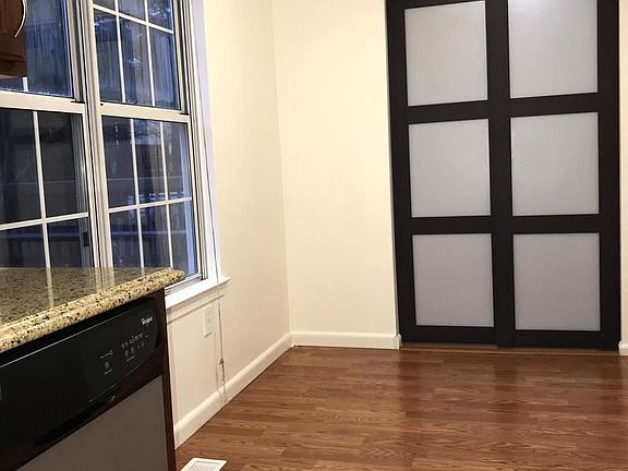 4th image of 13930 Saddleview Dr