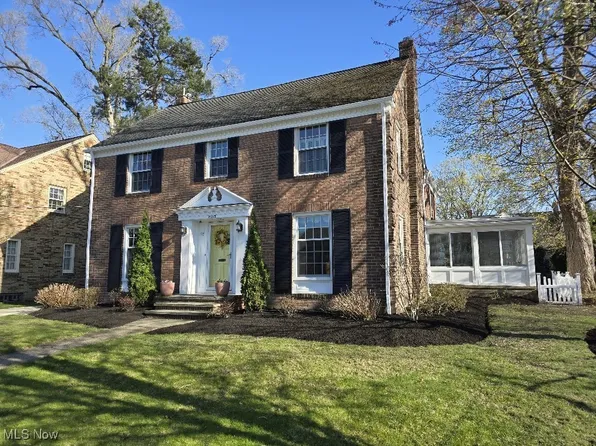 21375 Endsley Ave, Rocky River, OH 44116