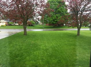 574 Augusta Dr, Monroe, MI 48161