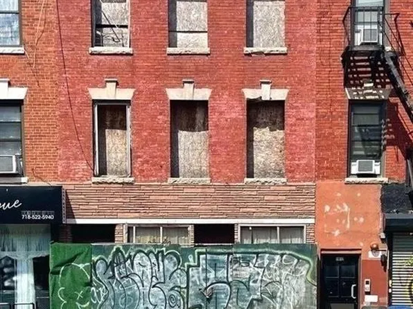 1614 Nostrand Avenue image 1 of 2