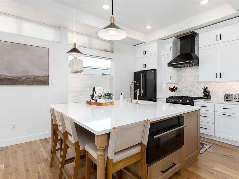 1733 Grove St #4 — Photo 12