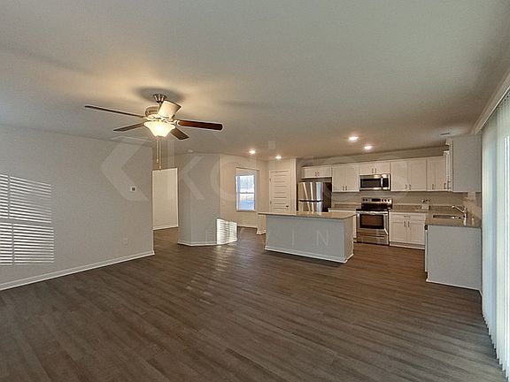 4th image of 120 Western Red Cedar Dr