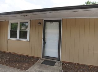 644 3rd St SE #644, Hickory, NC 28602
