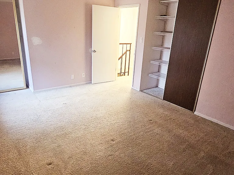 5516 Roundtree Dr #E — Photo 30