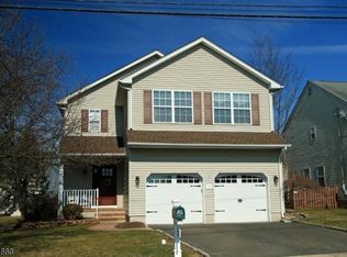20 Vista Rd, Bridgewater, NJ 08807