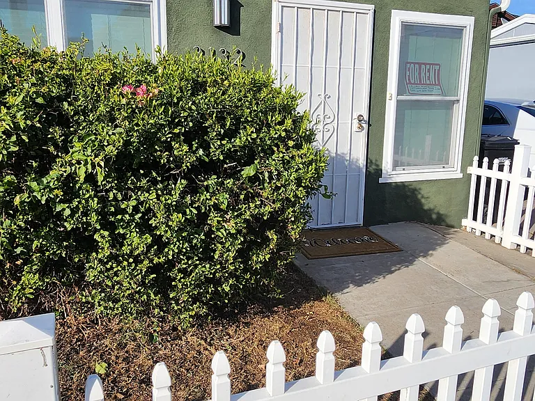 3132 Lincoln Ave — Photo 5