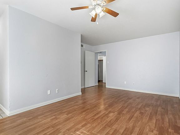 3rd image of 4314 Travis St APT 102