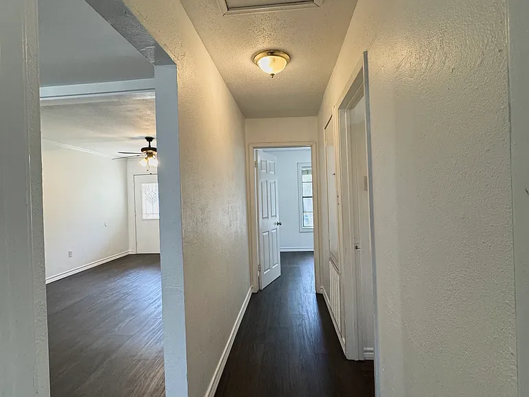 746 Lansdown Dr — Photo 24
