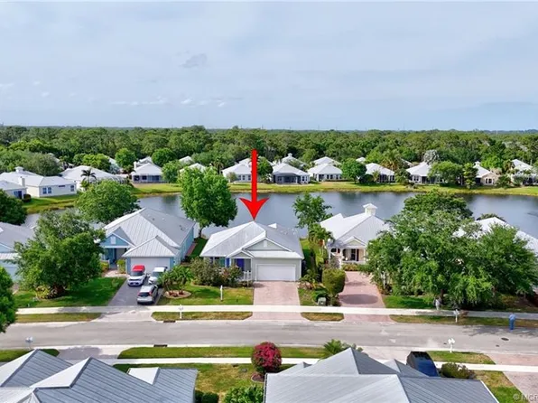 428 NE Leaping Frog Way, Port Saint Lucie, FL 34983