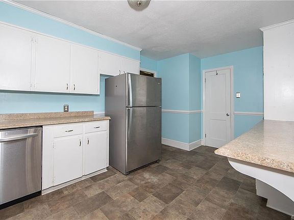 5th image of 3025 Grace St