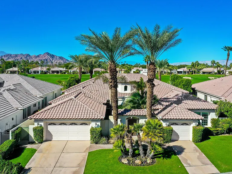51075 Marbella Ct — Photo 46