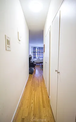 Rented by City Connections Realty | media 4