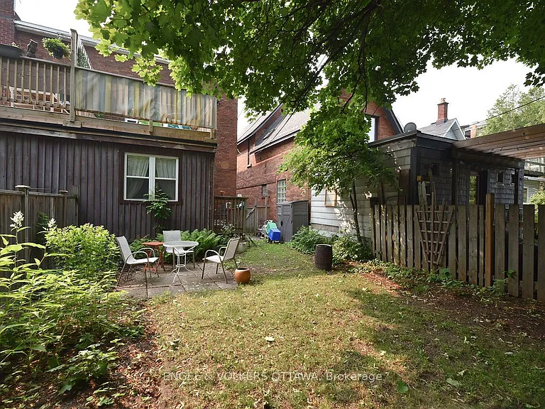 81 3rd Ave #1 — Photo 28