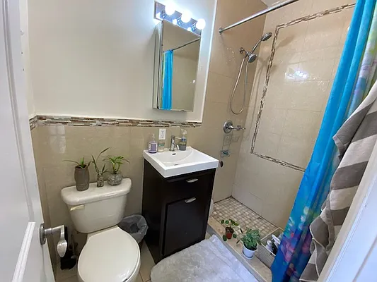 Rented by Mdays Realty | media 33