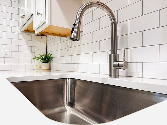 2nd image of 11 Dart St #21