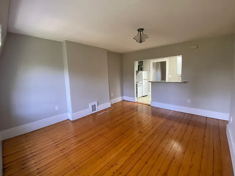 39 Monument Sq #3B — Photo 8
