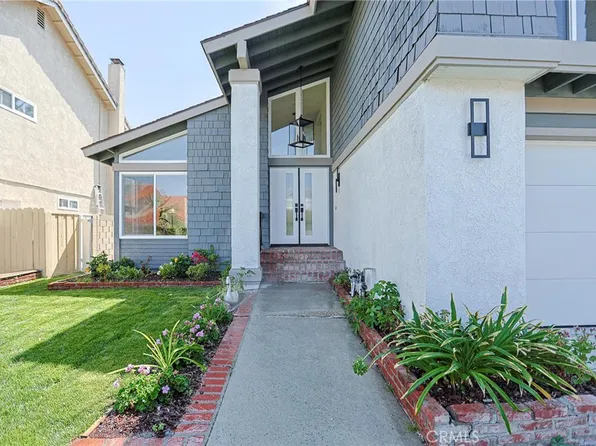 26062 Ramjit Ct, Lake Forest, CA 92630