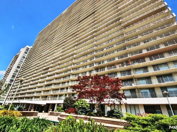 1530 Palisade Ave APT 25B, Fort Lee, NJ 07024