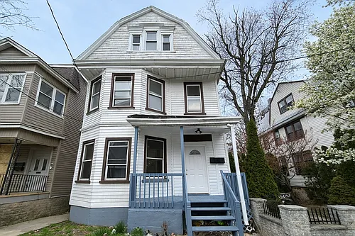 143 S 10th St #3 Photo 1