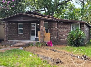 111 West St, Savannah, GA 31415