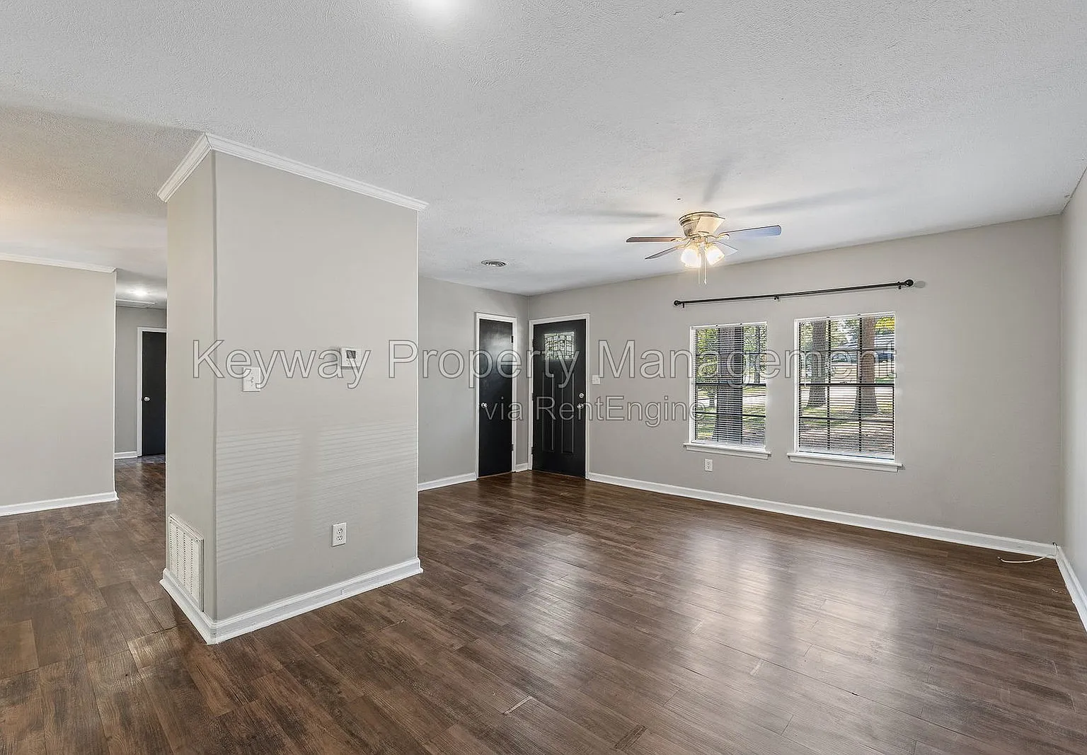 3 bed, 2.0 bath, 1288 sqft, $1,600 — Photo 2