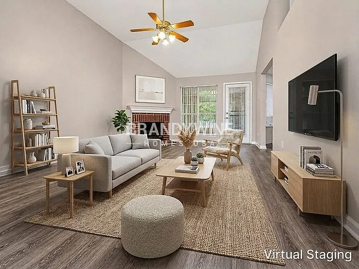 5597 Blackburg Dr — Photo 3