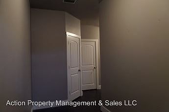 3rd image of 1311 N Silvercrest Dr