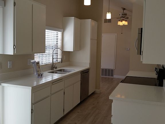 3rd image of 26701 Quail Crk APT 46