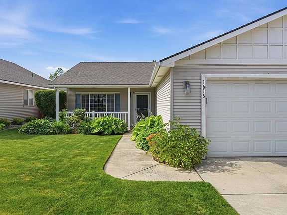 3rd image of 1616 E Vanetta Ln