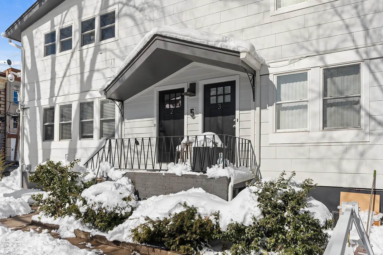 5 Washington St photo 1