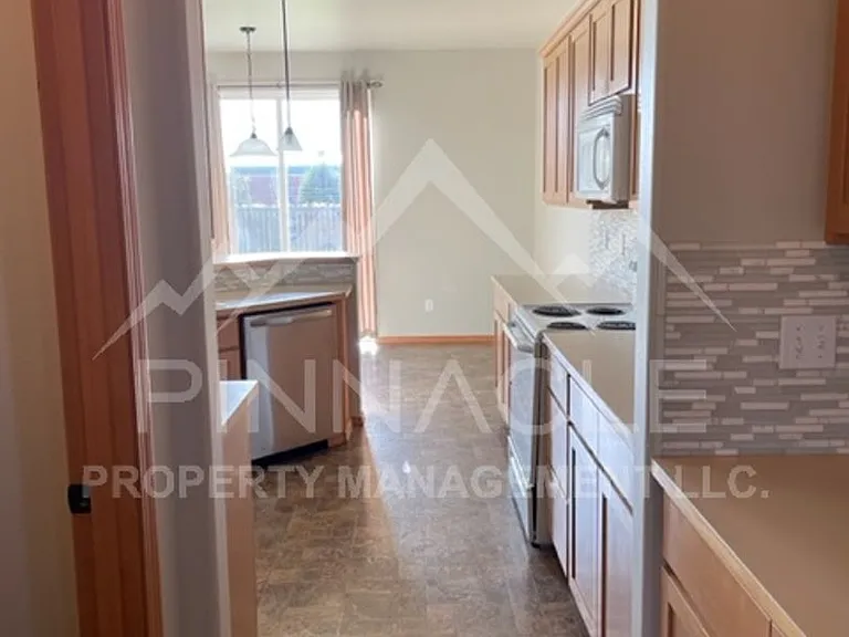 1808 W Clearview Dr — Photo 6