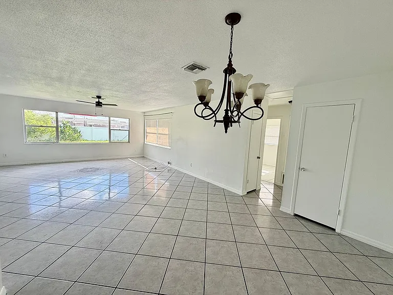 1109 Marlowe Ave — Photo 6