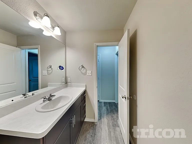 1876 Heather Glen Dr — Photo 13
