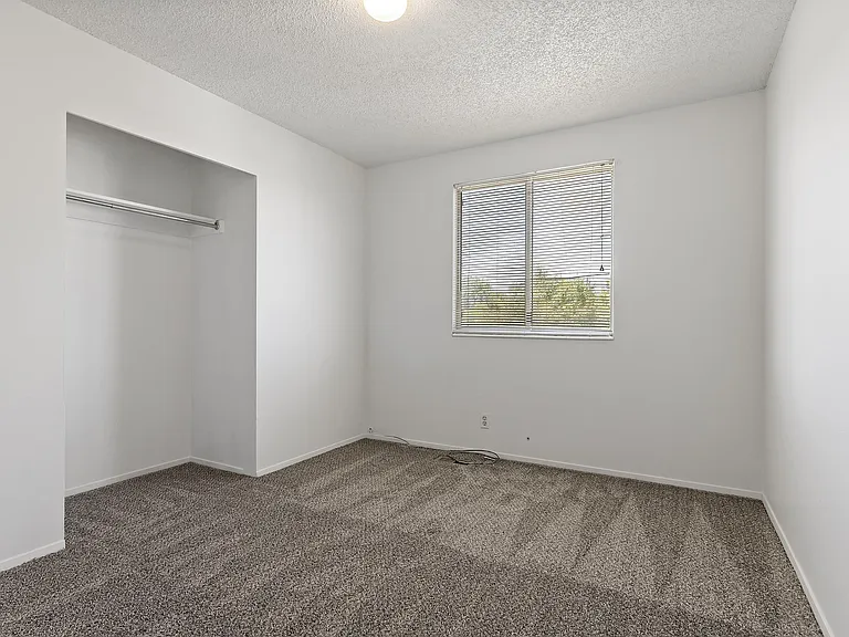 3528 W 5660 S — Photo 2