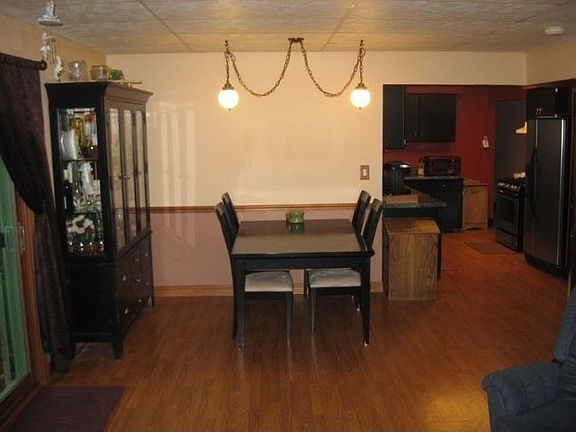 4th image of 60 N Seymour St