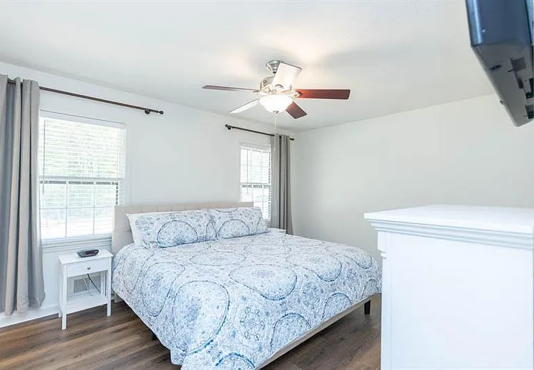 3200 Lee Dr — Photo 32