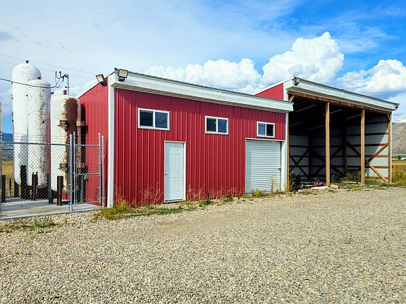 5th image of 1882 Stockyard Rd