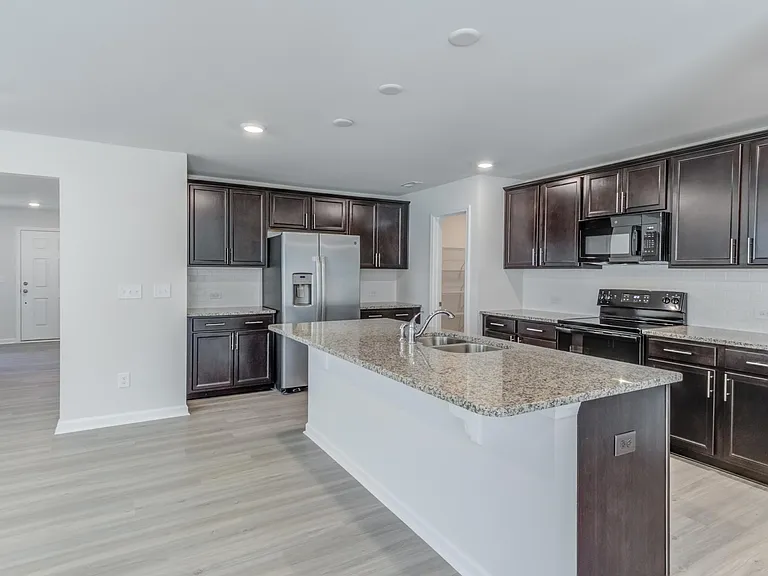 820 Bellewood Gardens Dr — Photo 10