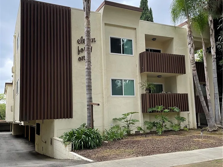 1141 Pine St #9 — Photo 2