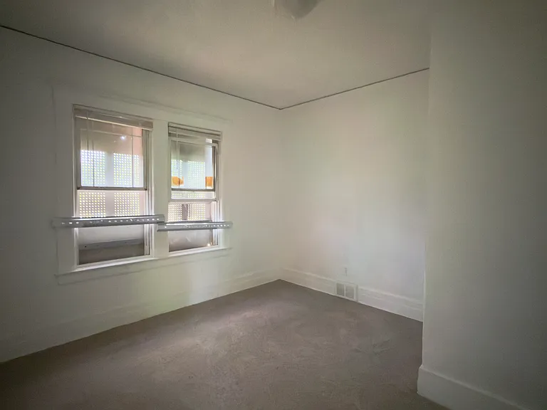 5406 Iroquois St — Photo 10